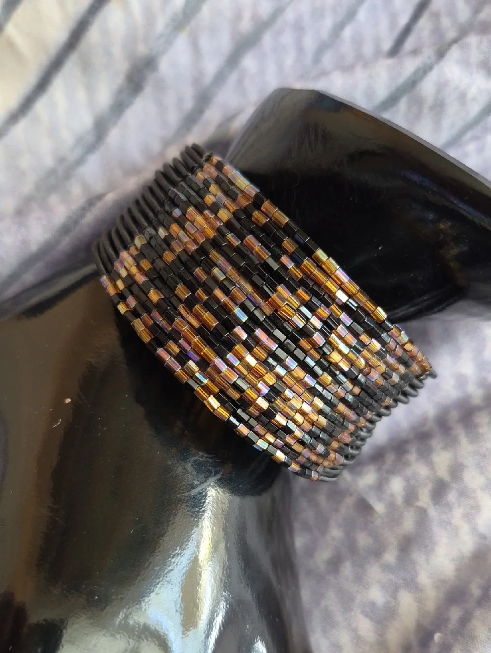 Twos Company Metallic Iridescent Brown Black Pink Seed Beaded Cuff Bracelet